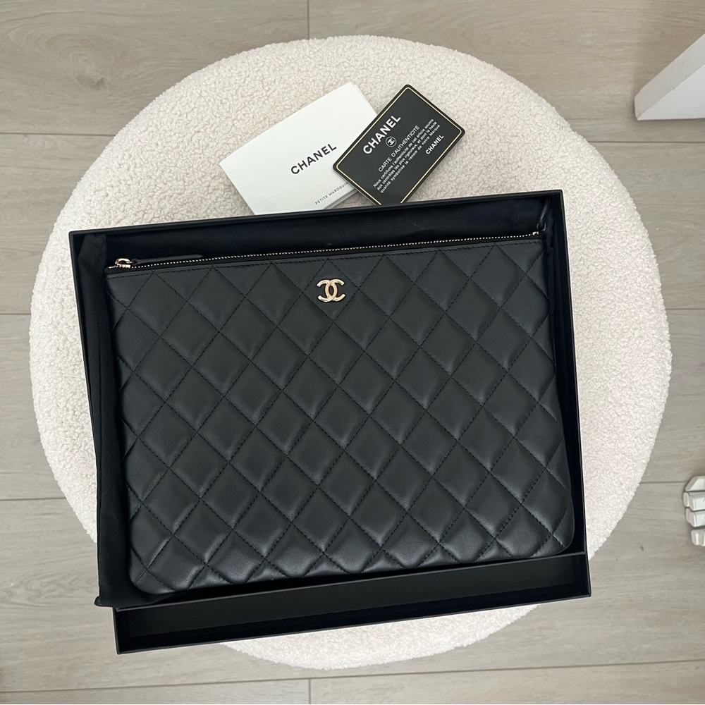 Chanel Quilted Medium O Case